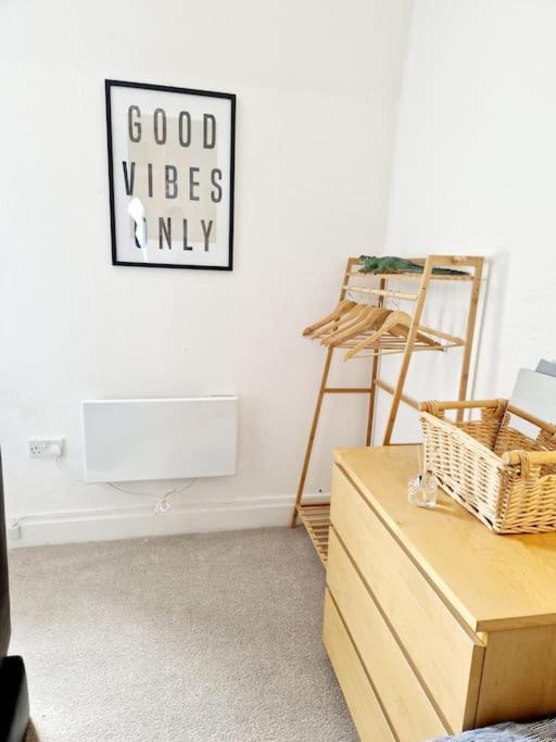 Cumbrae Loft Apartment Милпорт Екстериор снимка